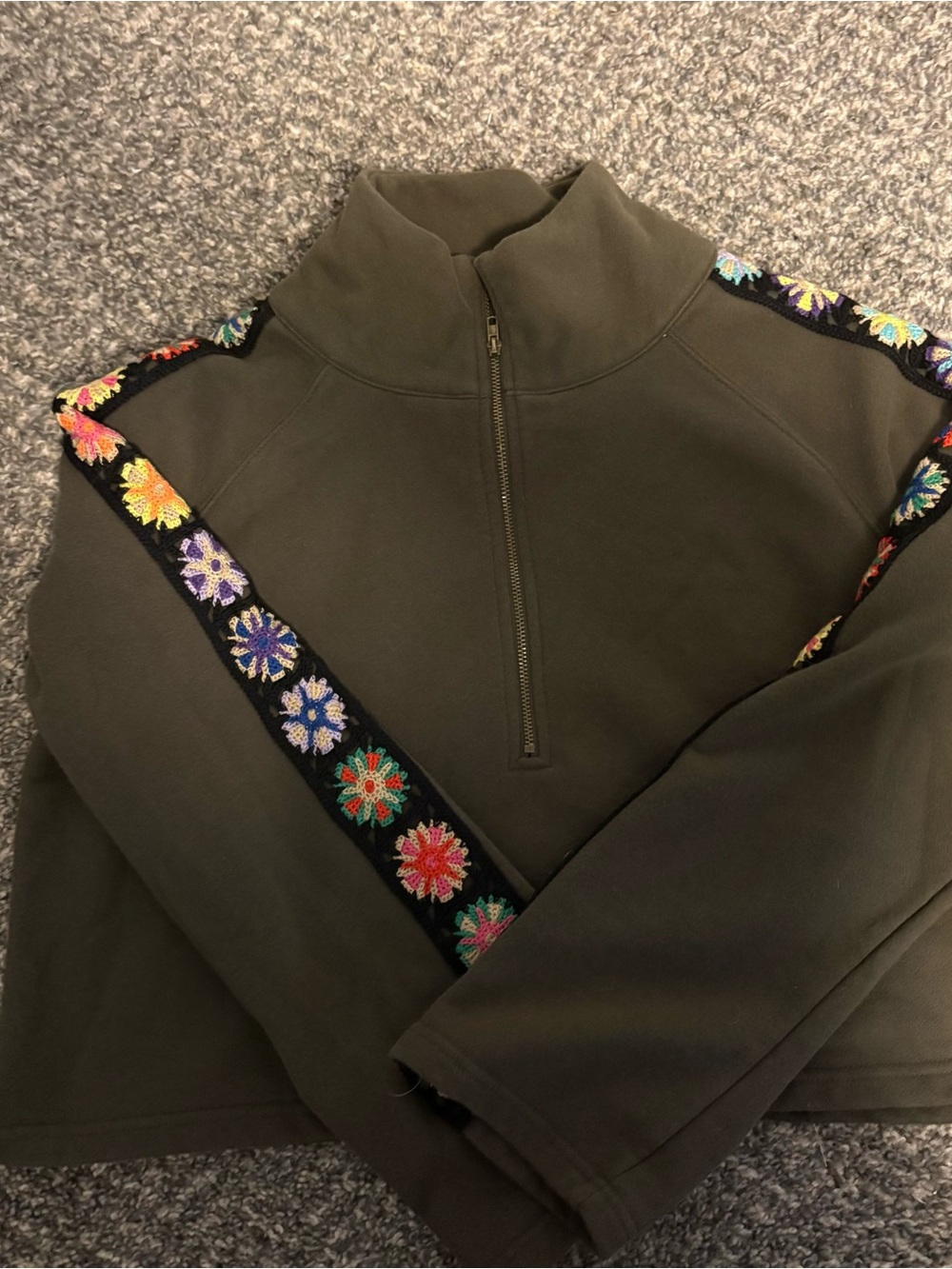 Natural Life Lyvie Trim Sweatshirt in Olive - Picture 7 of 9
